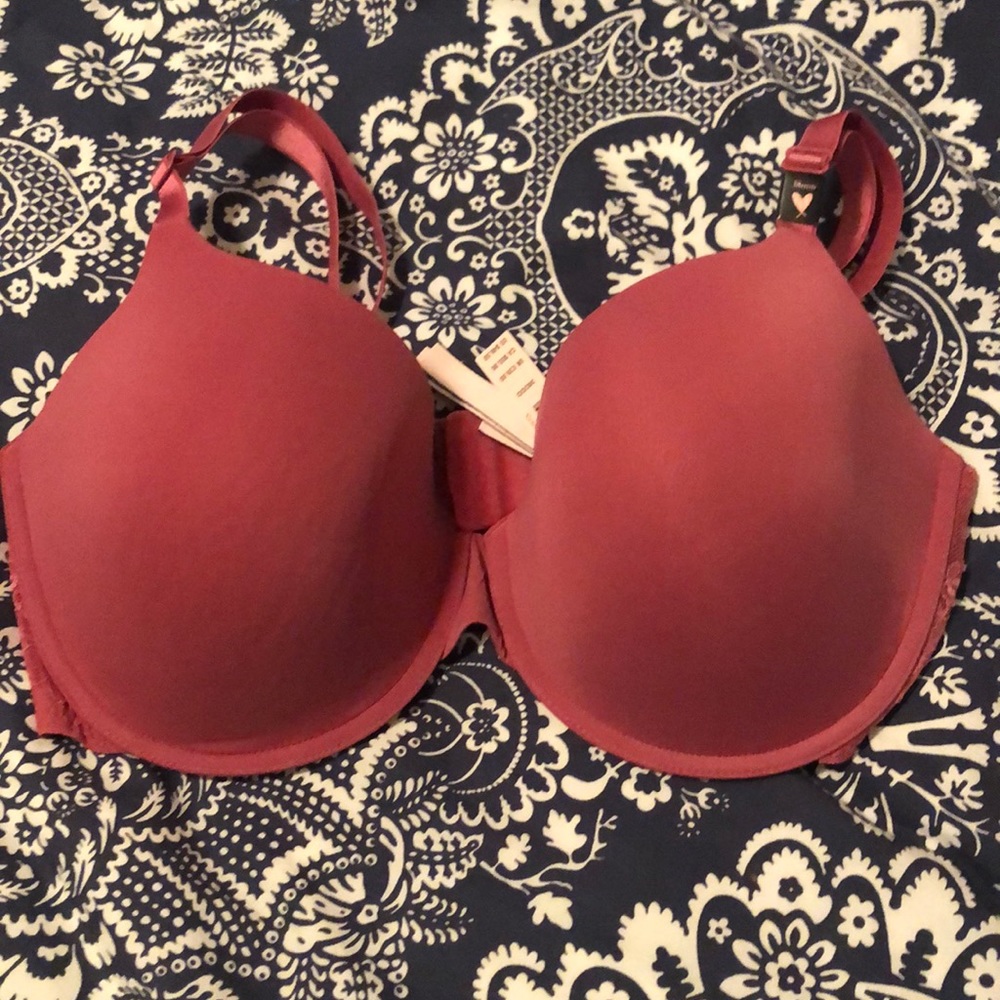 NWT Victoria’s Secret Demi T-Shirt Bra